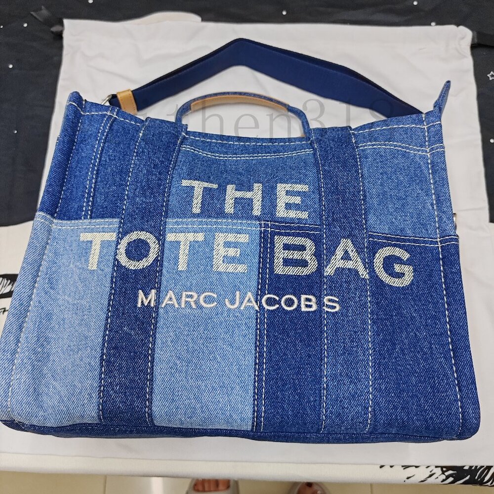 Marc Jacobs Medium Tote Bag Blue